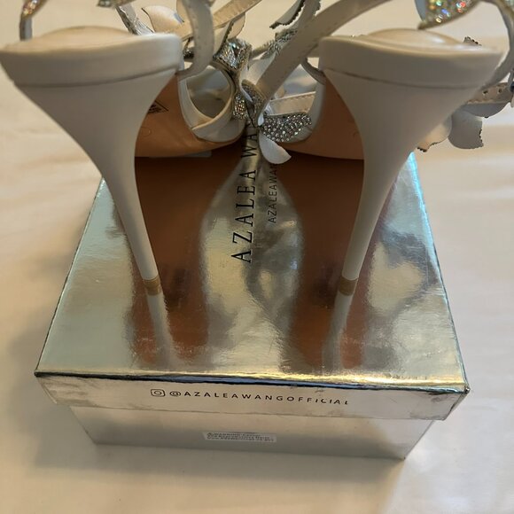 Azalea Wang “Romi” Ivory Rhinestone Floral Heels – Size 8 – New in Box - Picture 3 of 4